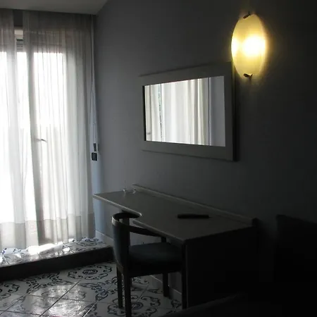 Hotell Parco 3*